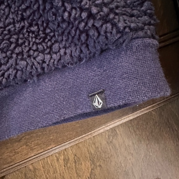 Volcom Deep Blue Sweater - Picture 4 of 6